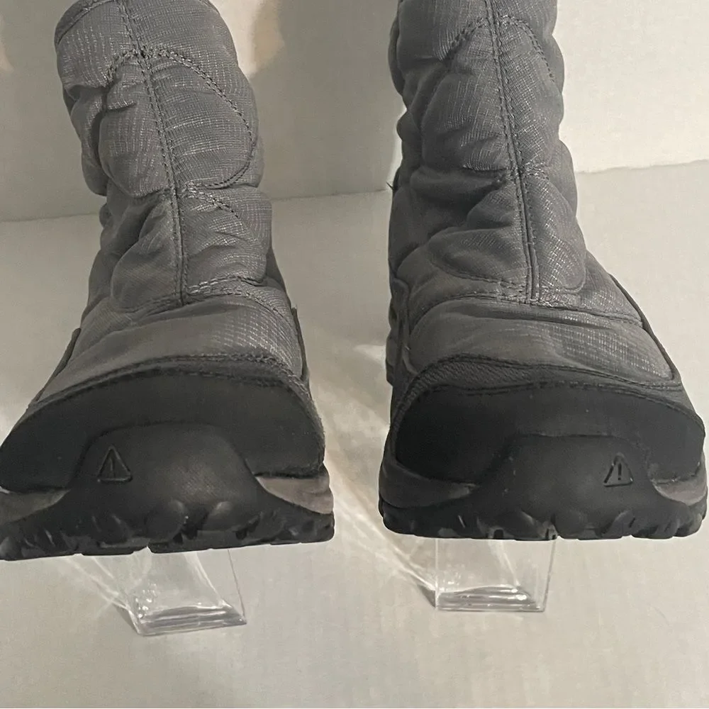KEEN Warm Winter Waterproof Hiking Boots. Women’s Size 5.5. Dark grey gray cold